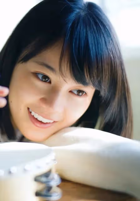 生田繪梨花 雜誌寫真 介紹