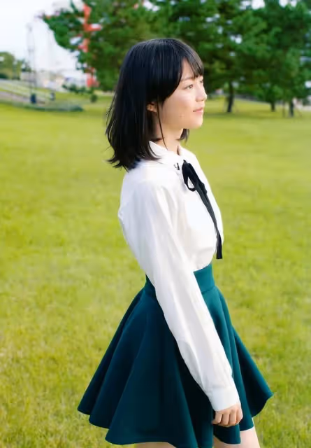 生田繪梨花 雜誌寫真 介紹
