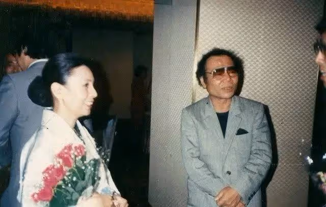 日本神級服裝大師離世，曾為林青霞設計造型，張藝謀也發文悼念…