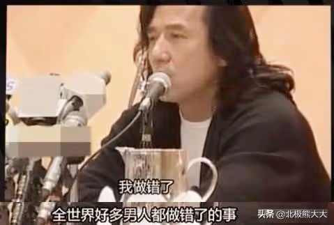 做了四十年隱形妻子，終掌控成龍百億家產，林鳳嬌不止能忍還夠狠