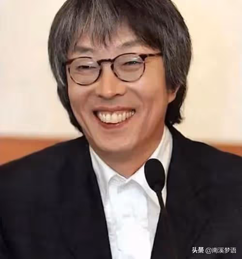 60歲老太六千萬招募男友，10萬小鮮肉爭相報名，喊話：不給錢也行