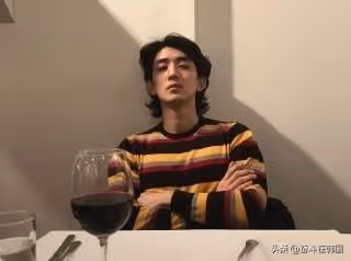 這是要團滅？韓國著名樂隊成員酒桌上搭訕女性，被拒絕後怒而施暴