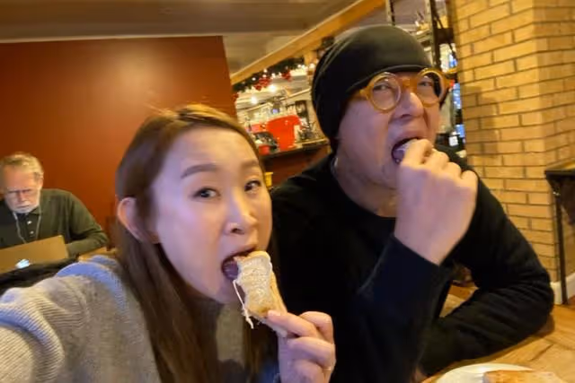 甜蜜！41歲香港女歌手曬照慶祝結婚6周年，自曝如今還對老公害羞