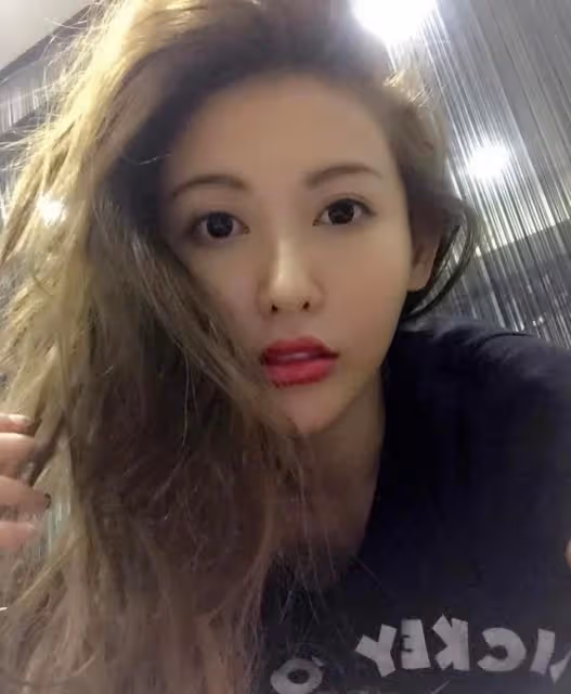 退圈嫁老實人?親爸3次逼婚羅志祥,蝴蝶姐姐簡愷樂自毀生路?