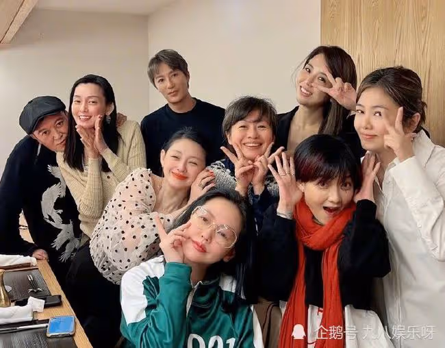 汪小菲離婚後與大S相差甚遠，這一次竟然被媽「坑了」，公開道歉