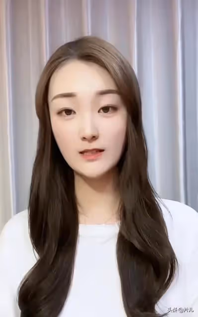 陳亞楠再次發文,要求大衣哥主動出面為其闢謠,反遭網友質疑
