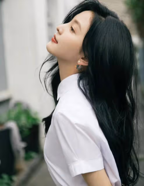 娛樂記憶 | 清歡不渡 白茶不予 章若楠