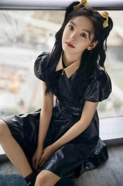 娛樂記憶 | 清歡不渡 白茶不予 章若楠