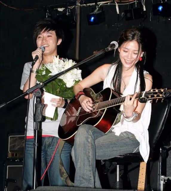 "含羞忍恥"吳青峰：被小s羞辱，遭恩師告法庭，蘇打綠歌曲遭下架