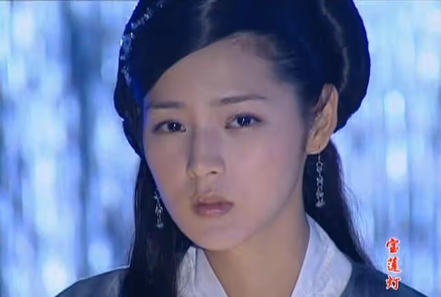 童年女神「三聖母」淪為階下囚，打爛一手好牌