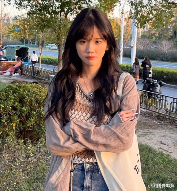 井川里予18歲素顏照曝光，顏值依舊很耐看，但身高卻成了吐槽對象！