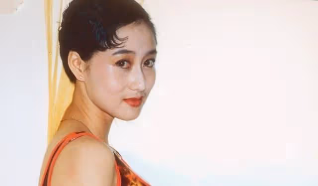利智：私吞李連杰20億家產，迷倒賭王何鴻燊，卻被周潤發當眾羞辱