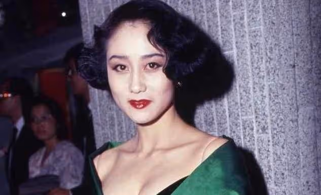 利智：私吞李連杰20億家產，迷倒賭王何鴻燊，卻被周潤發當眾羞辱