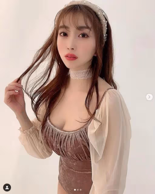 森咲智美性感美圖！大頭燈女都市傳說：夾東西沒問題