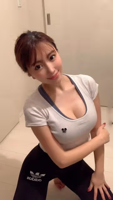 森咲智美性感美圖！大頭燈女都市傳說：夾東西沒問題
