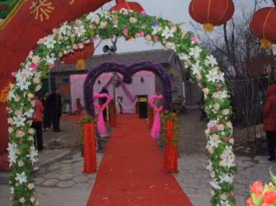 我二婚再嫁，手機收到20萬的轉帳消息，沒想到打款之人是婆婆