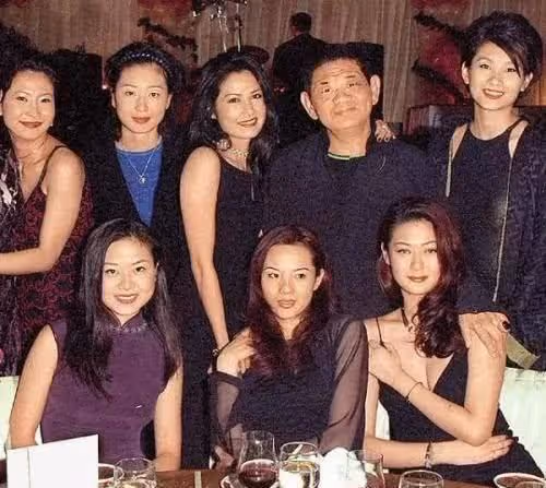 「醉生夢死」的黃任中：花20億泡妞，揚言沒有女人吃不下飯，晚年卻成這樣