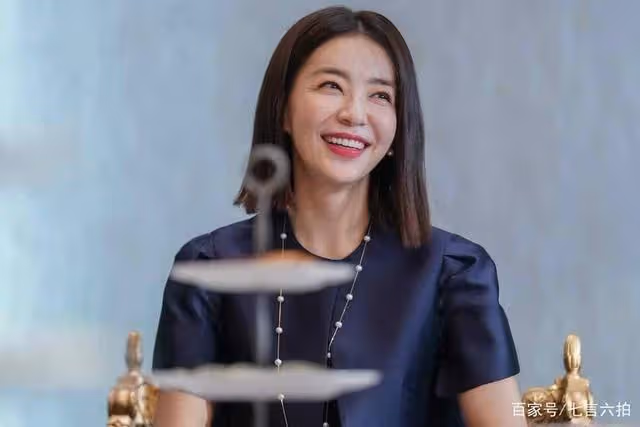 《松藥店的兒子們》里氣質典雅的大兒媳，結婚多年，婆婆想抱孫