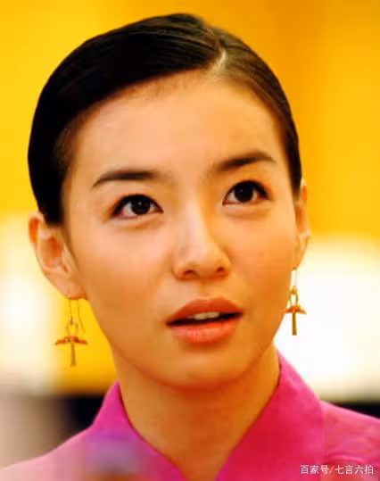 《松藥店的兒子們》里氣質典雅的大兒媳，結婚多年，婆婆想抱孫