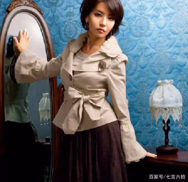 《松藥店的兒子們》里氣質典雅的大兒媳，結婚多年，婆婆想抱孫