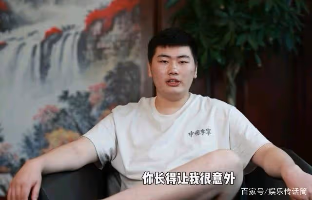 朱小偉直播基地開業，大衣哥前去助陣，用行動「打臉」陳亞男？