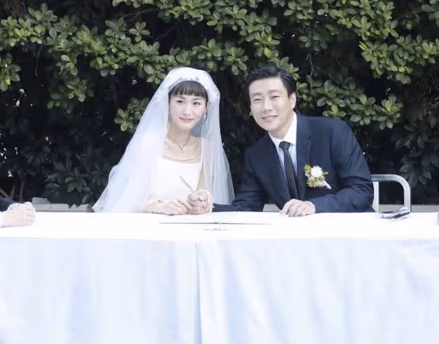 恭喜！32歲香港著名靚模今日大婚，因長相清純被封為翻版張柏芝