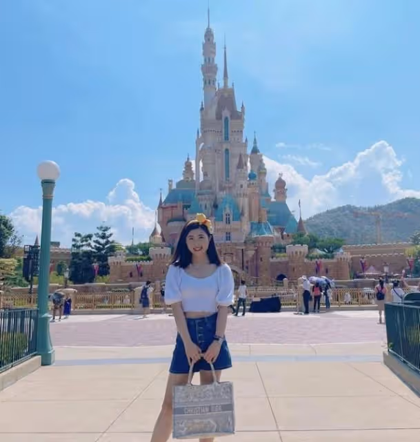又走一個！23歲TVB美女主播宣布離巢，每天深夜工作身體抱恙