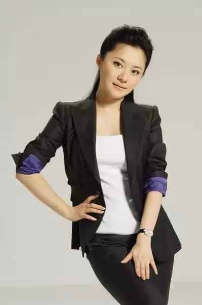 41歲仍未結婚,貸款買車,央視著名美女主播紫凝背後的辛酸歷程