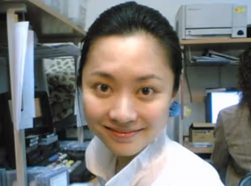 41歲仍未結婚,貸款買車,央視著名美女主播紫凝背後的辛酸歷程