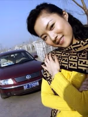 41歲仍未結婚,貸款買車,央視著名美女主播紫凝背後的辛酸歷程