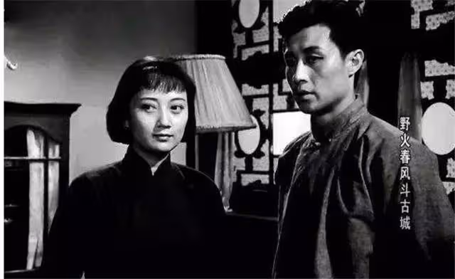看到86歲的王曉棠,才知道什麼叫美了一輩子,永不褪色的軍中綠花