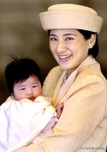 雅子皇后和紀子妃表面和氣，實際相互不滿，妯娌明爭暗鬥讓人唏噓
