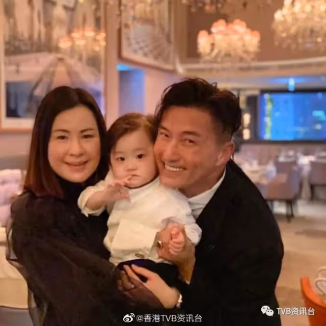陳山聰囝囝學講第一個英文冧爆媽媽！71歲馬海倫生日獲「乖仔」祝賀