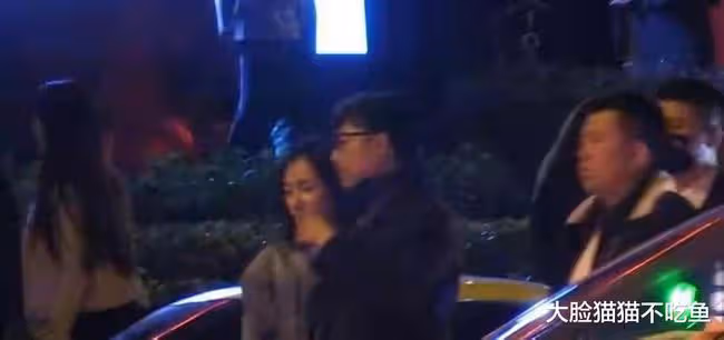 王岳倫和美女酒後同回酒店舉止親密 曾因酒醉壁咚女生