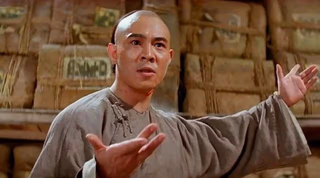 一手帶紅成龍李連杰甄子丹,如果沒有他,香港經典功夫電影少一半