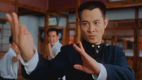 一手帶紅成龍李連杰甄子丹,如果沒有他,香港經典功夫電影少一半