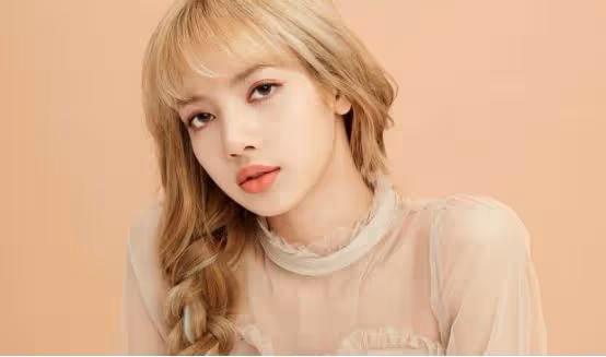 Lisa感染新冠占上熱搜，但這也不是她的錯，疫情面前都很弱小