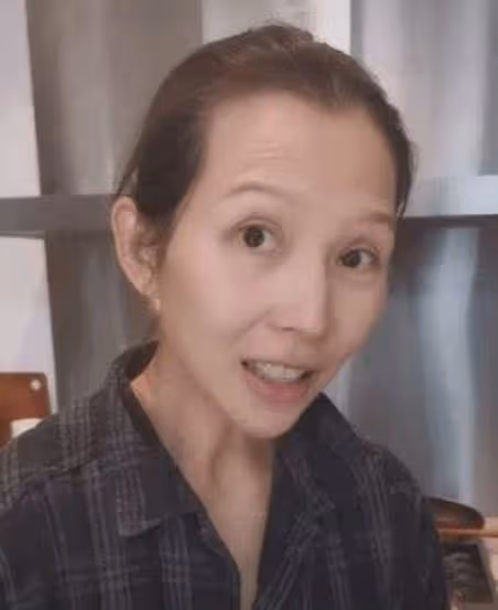 當媽媽不容易，蔡少芬帶兒子累出筋膜炎肩周炎，曬針灸照惹人心疼