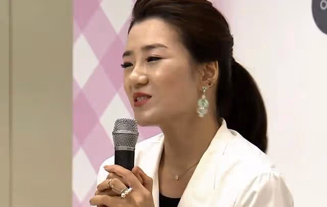 「惡魔小姐」趙顯旼：威脅空姐，體罰員工，一杯水潑走2000億家產