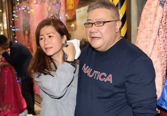 祝福！60歲香港著名男星宣布與內地女友分手，帶新歡出鏡受訪
