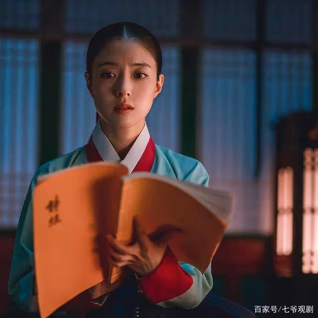 《大長今》里的小「今英」長大了，《衣袖紅鑲邊》里的她更絕了