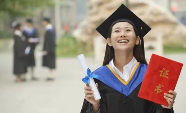 阿姨你真會開玩笑，我家買的婚房，憑什麼加上你的名字？