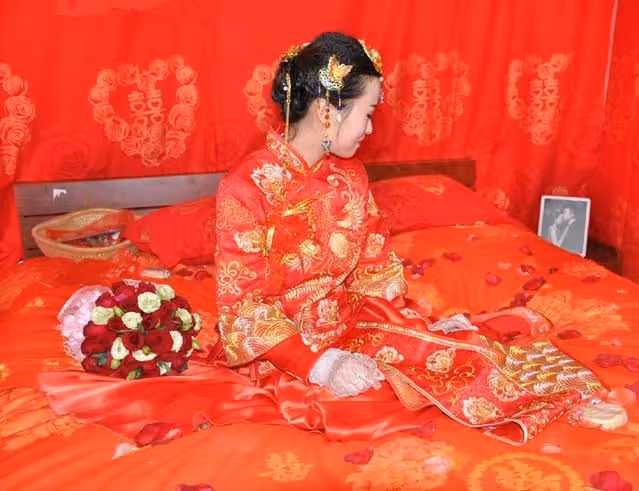 阿姨你真會開玩笑，我家買的婚房，憑什麼加上你的名字？