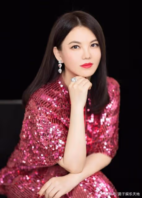 李湘王岳倫離婚，女強男弱，終究抵不過一地雞毛！