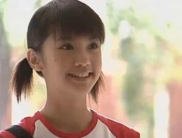 這個導演眼光真「毒」,當年隨便揪的2配角,如今都火成圈內頂流