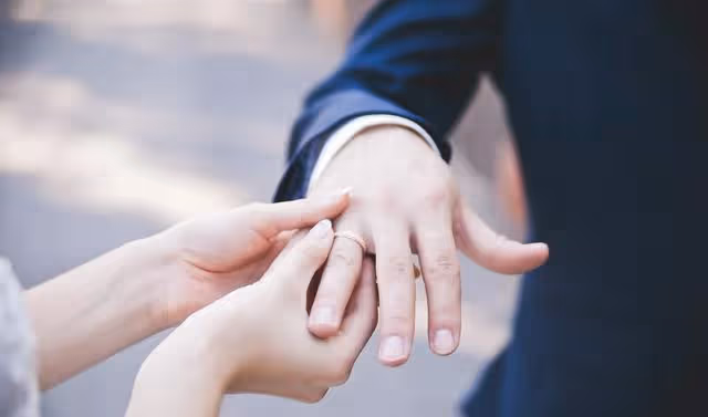 結婚9年，我付款買了一套房子，丈夫得知後執意要退訂