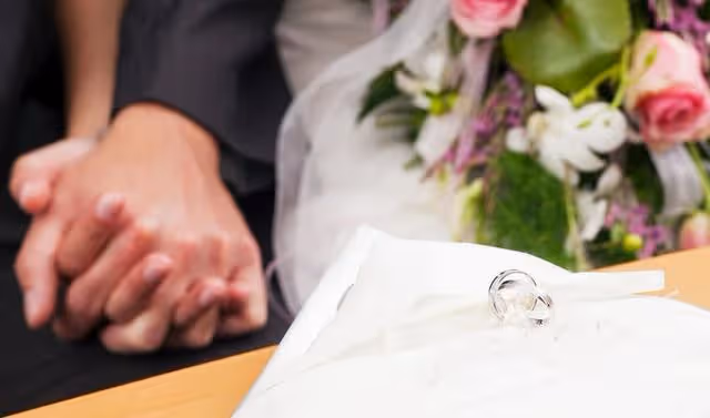 結婚9年，我付款買了一套房子，丈夫得知後執意要退訂