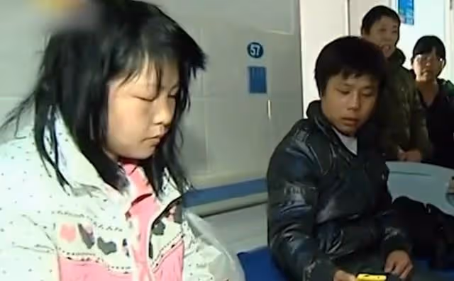 妻子懷孕50天後喝農藥，丈夫卻不管死活，要求先抽羊水做親子鑑定