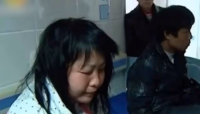 妻子懷孕50天後喝農藥，丈夫卻不管死活，要求先抽羊水做親子鑑定