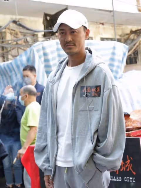 與任賢齊首次合作電影！林峯大曝新片中輪流被人打：練到差點要吐